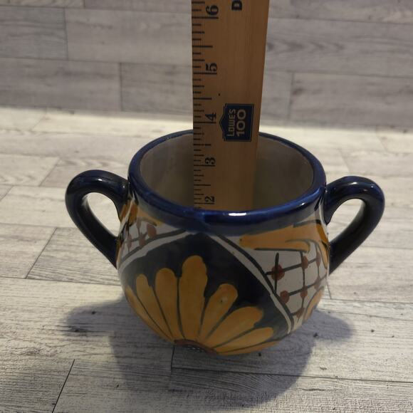 Lidded Talavera Mexico Terracotta Hand Painted Bowl With Handles - Picture 11 of 15